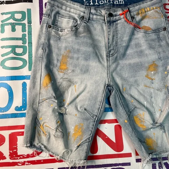 Ripped denim jean shorts Sz 34 - Picture 2 of 4